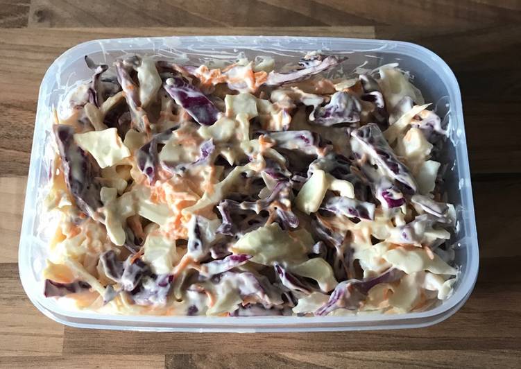 How to Prepare Quick Creamy Coleslaw