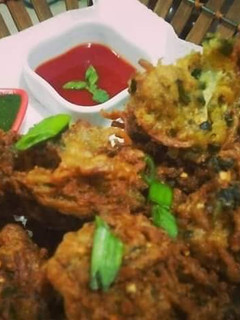 A picture of Veg Noodle Pakora🍝🍜🍱.
