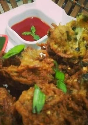 A picture of Veg Noodle Pakora🍝🍜🍱.