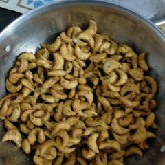 Masaala Namkeen Kaju A picture of Masaala Namkeen Kaju.