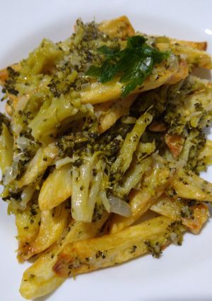 Una foto de Papas al brócoli
