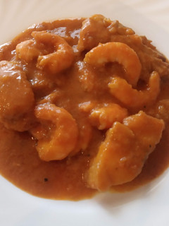 Una foto de Rape en salsa de langostino