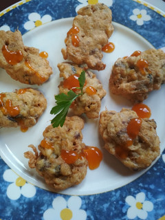 Una foto de Buñuelos de sardina con albaricoque
