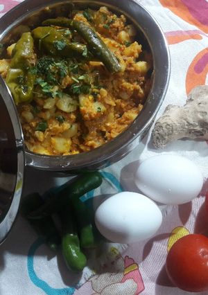 A picture of Aaloo anday.