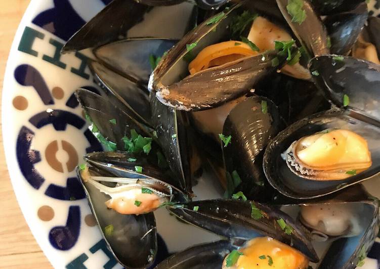 Recipe of Award-winning ☆Basic☆ Mussels, the simplest way