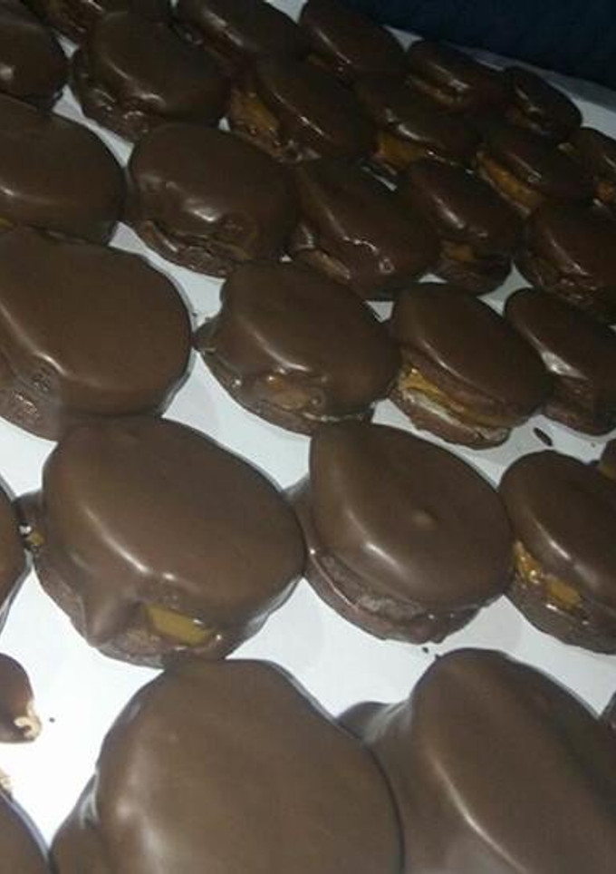 Una foto de Alfajores De Chocolate
