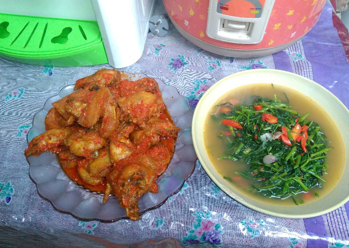 Ayam balado vs kangkung balado