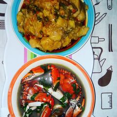 A picture of Plantain and crab/snail pepper soup.