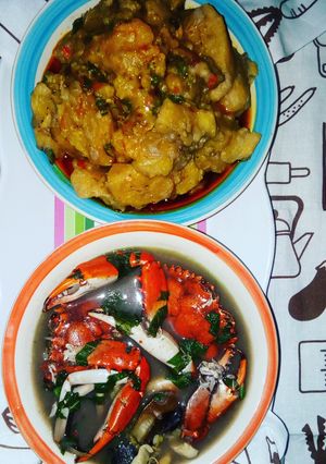 A picture of Plantain and crab/snail pepper soup.