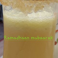 A picture of Pineapple & lime blended drink.
