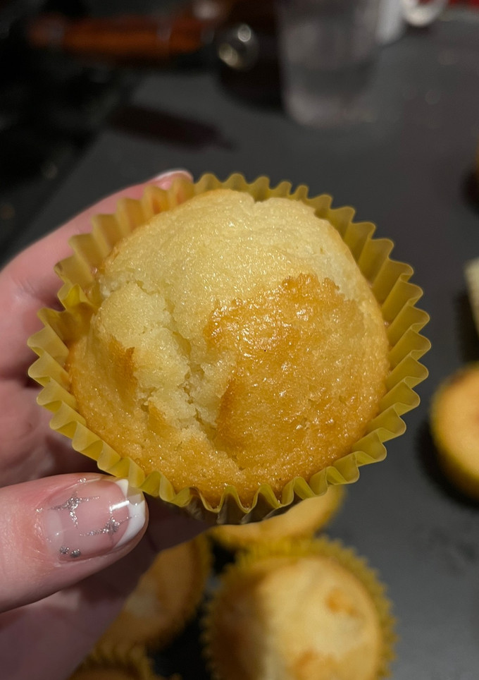 Una foto de 🧁 Cupcakes de limón – Versión para compartir 🍋