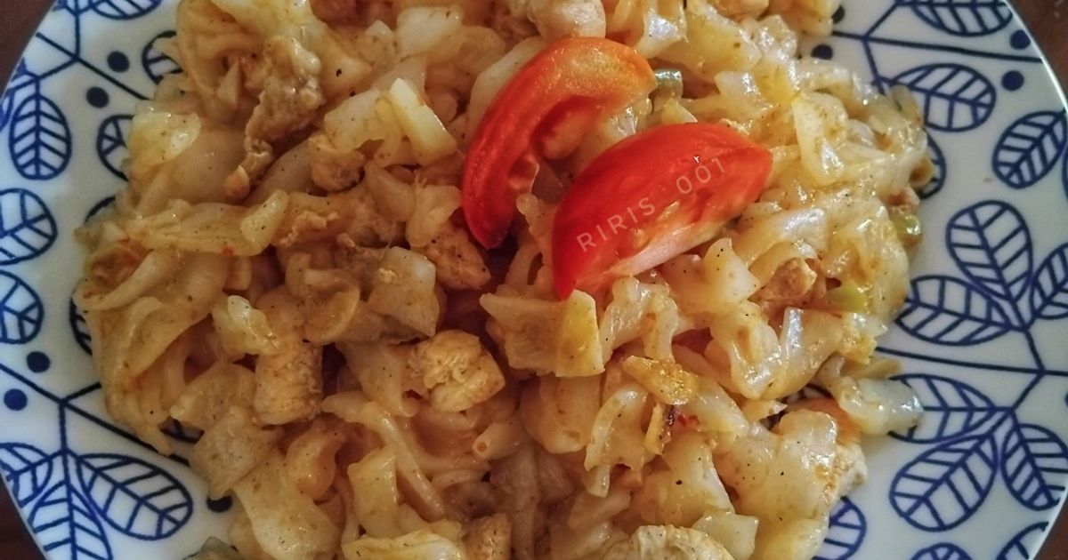 1094. Kwetiaw Tumis Ayam