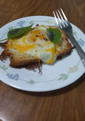 A picture of Cheesy Egg Toast.