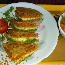 A picture of Tricolor paratha.