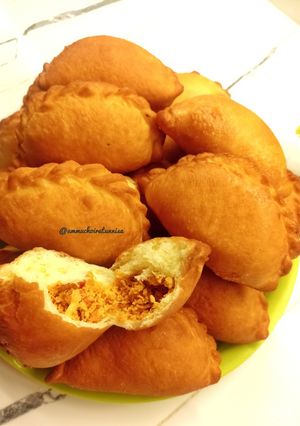 Foto resep Kue Panada Isi Ayam Pedas