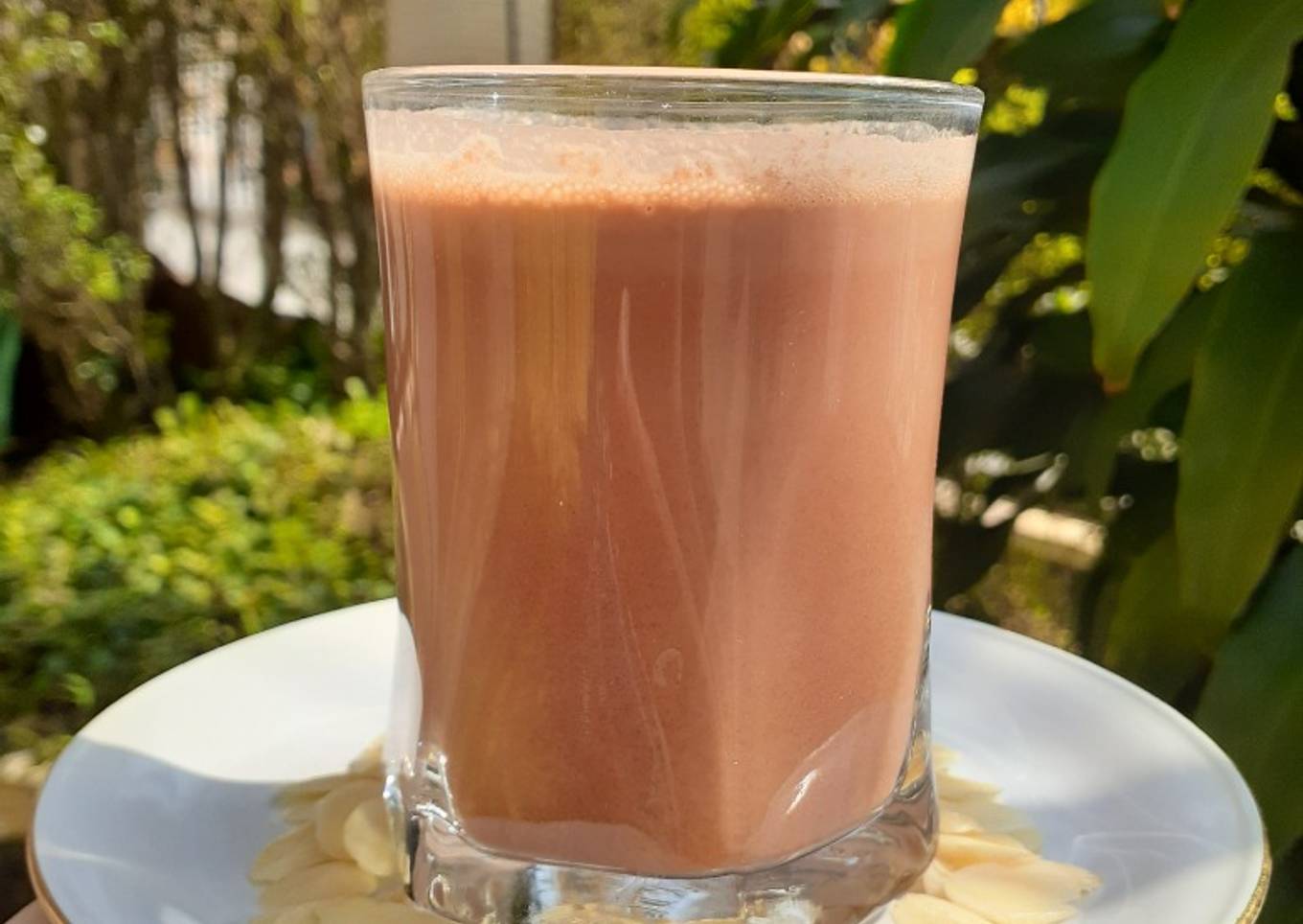 Vanilla chocolate almond milk