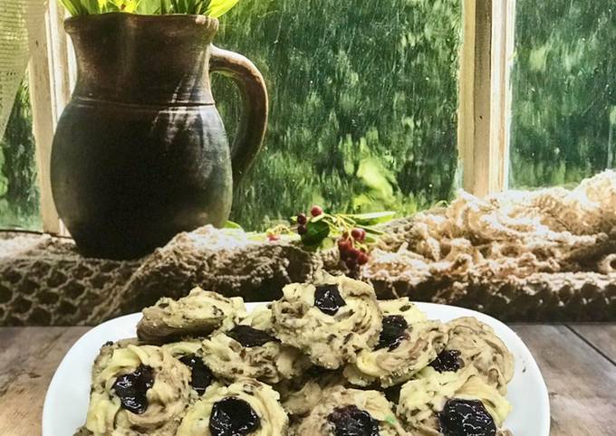 Swiss Choco Berry Cookies