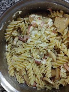 Foto de Massa com Bacon, Cogumelos e molho de Queijo