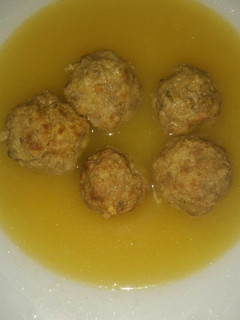 Una foto de Albóndigas en caldo