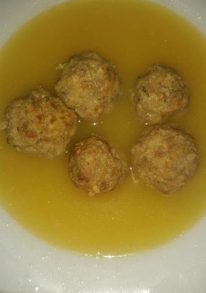 Una foto de Albóndigas en caldo