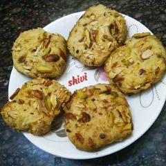 Pista Biscuits in Tandoor A picture of Pista Biscuits in Tandoor.
