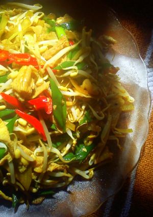 Foto resep Dadar Telur Cah Tauge