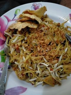 Foto resep Tumis mie kuning basah