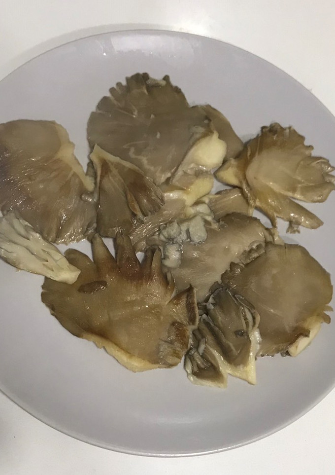 Una foto de Setas a la plancha con limón