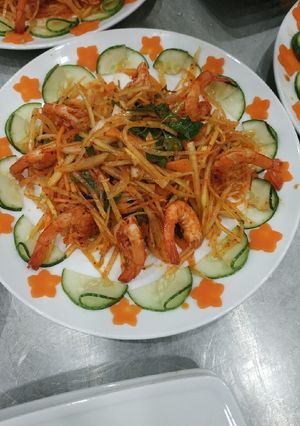 Hình của món Gỏi đu đủ thái.