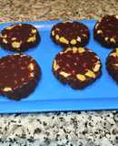 Tartaletas de chocolate y avena crujiente con cacahuetes