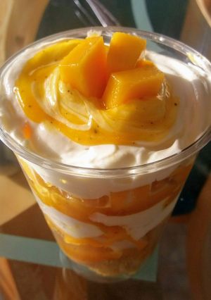 Una foto de Postre de Mango en Vaso para principiantes
