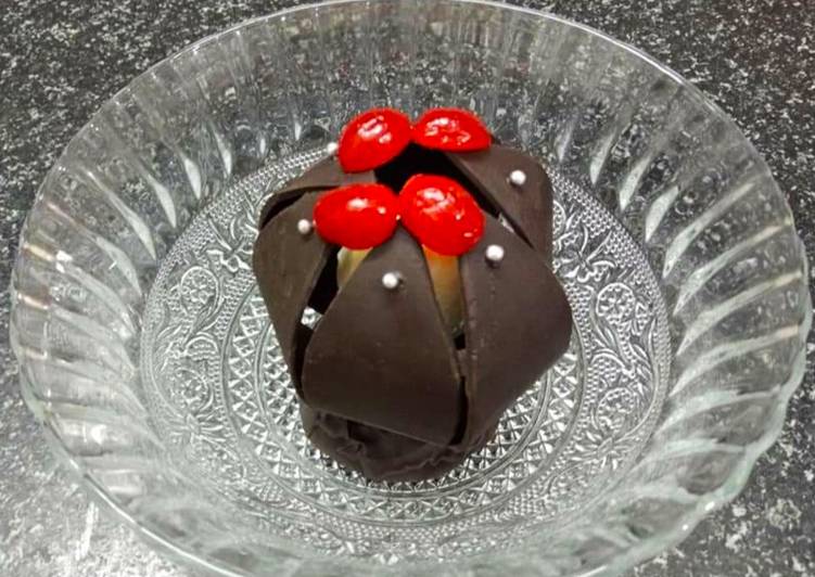 Recipe of Any-night-of-the-week Melting Chocolate Flower Dessert !!