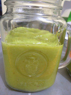 Foto resep Jus sehat (alpukat, almond, kurma)
