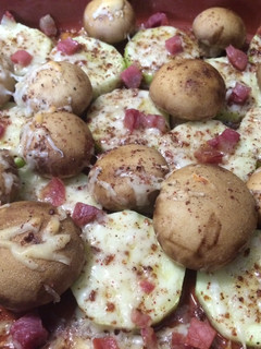 Una foto de Gratinado de calabacín y champiñón sin sal