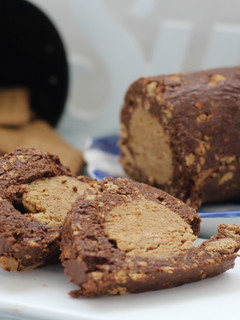Foto de Salame de chocolate branco e preto