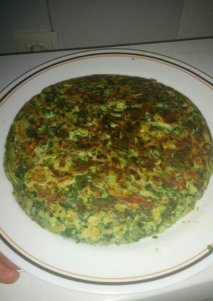 Una foto de Tortilla de patatas con espinacas