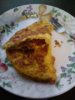 A picture of The perfect 4 egg omlet.