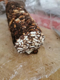Una foto de Salchichón de chocolate a la manera de Kiara (mi hija) 😉