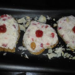 A picture of Shahi Paneer Toast.