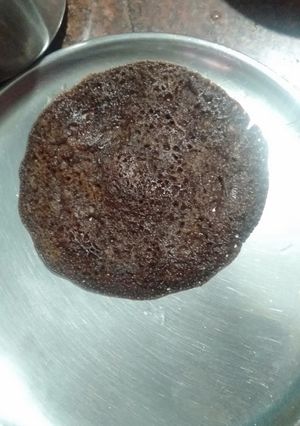 ராகி இனிப்பு தோசை செய்முறை முக்கிய புகைப்படம்