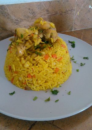 Una foto de Arroz con pollo