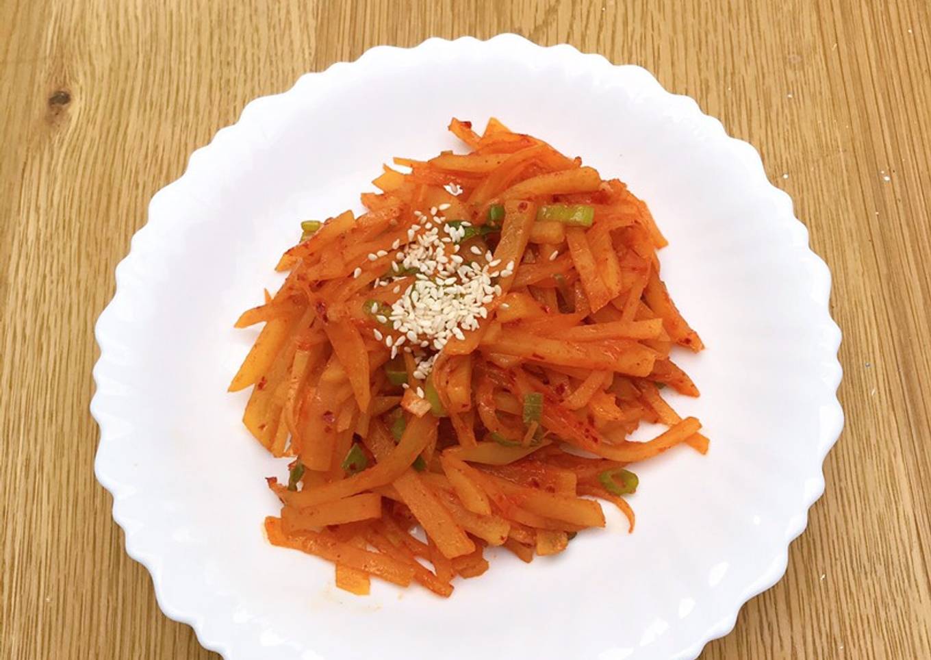 Pan-fried potato shreds with Korean chilli paste