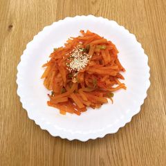 A picture of Pan-fried potato shreds with Korean chilli paste.