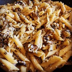 Lemon-Garlic Mushroom Crab Penne Pasta A picture of Lemon-Garlic Mushroom Crab Penne Pasta.