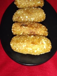 आलू साबूदाना कटलेट्स (aloo sabudana cutlet recipe in Hindi) रेसिपी मुख्य फोटो