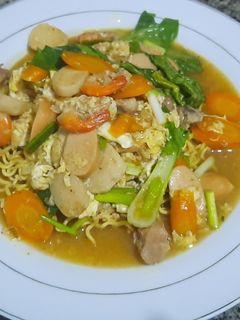 Foto resep Ifumi satset dari mie instan