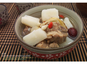 【食補】美顏增強免疫力的『山藥排骨湯』 的食譜成品照片