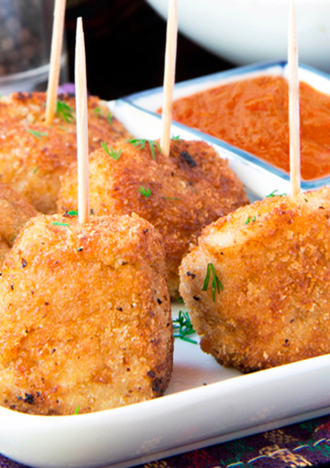 Una foto de Croquetas de Calçots con Romesco