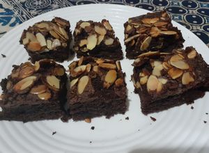 Foto resep Brownies with filling coklat couverture