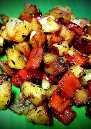 A picture of Potato Capsicum Crispy Fry.